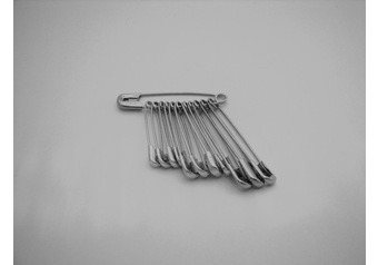 SB4 Safety pins 100 x 12 pieces of silver assortment